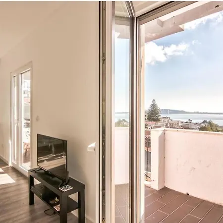 Bright By The - By Coh Cruz Quebrada