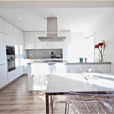 Apartamento Bright By The - By Coh